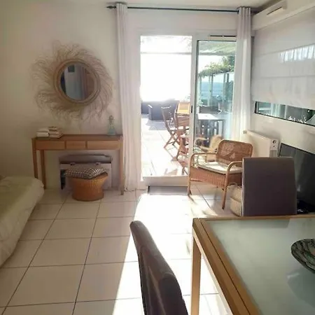 Laiguillon Yourhosthelper Apartment *